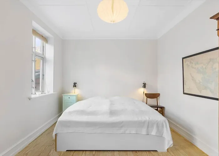 Ae208-aeroskobing-brogade-4