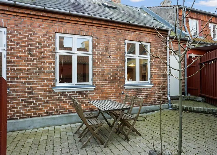 Ae208-aeroskobing-brogade-4 *